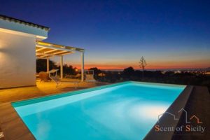 Piscina in villa privata a Trapani Marsala Sicilia